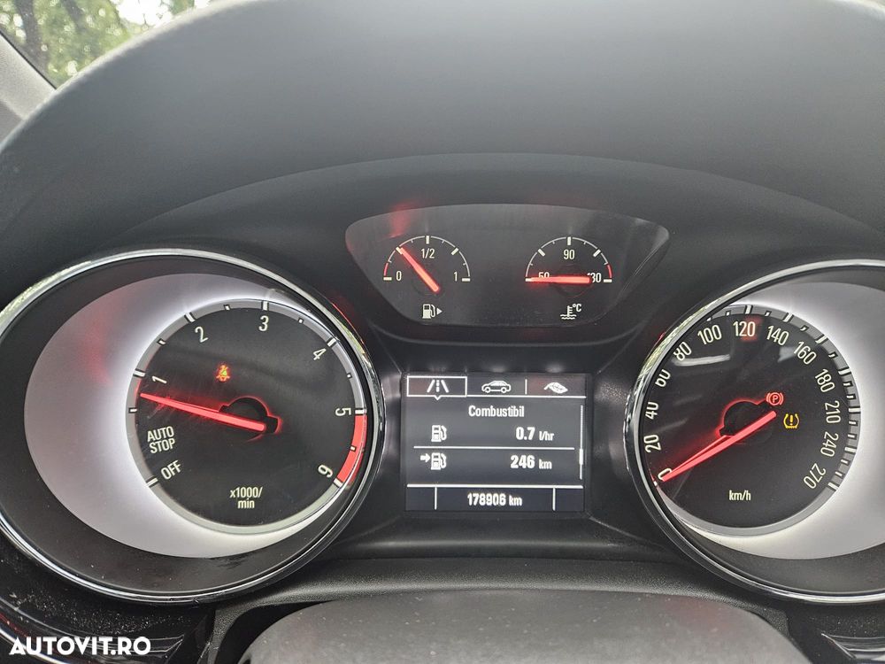 Opel Astra 1.6 CDTI ECOTEC Start/Stop Innovation - 11