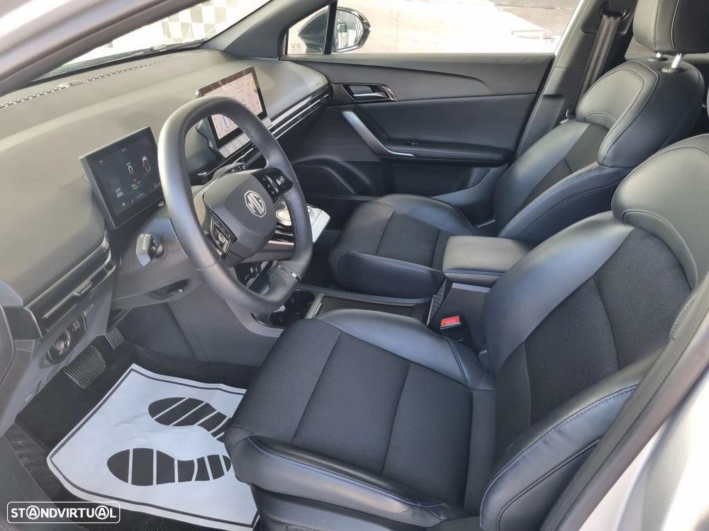 MG MG4 77 kWh Extended Range Luxury - 7