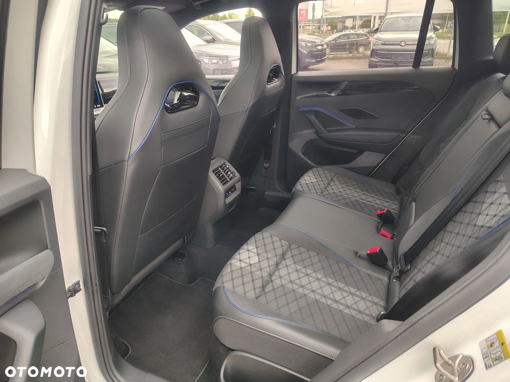 Volkswagen Tiguan 1.5 eHybrid PHEV 150kW R-Line Plus DSG - 11