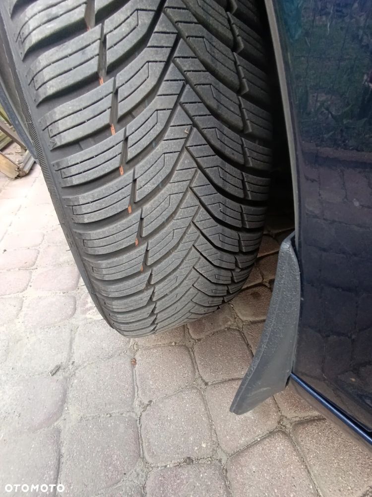 Toyota Avensis 2.0 D-4D - 10