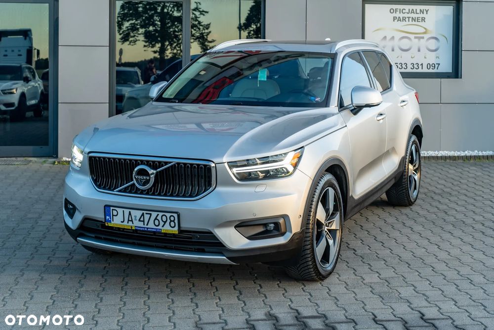 Volvo XC 40 T5 AWD Geartronic Momentum Pro - 4