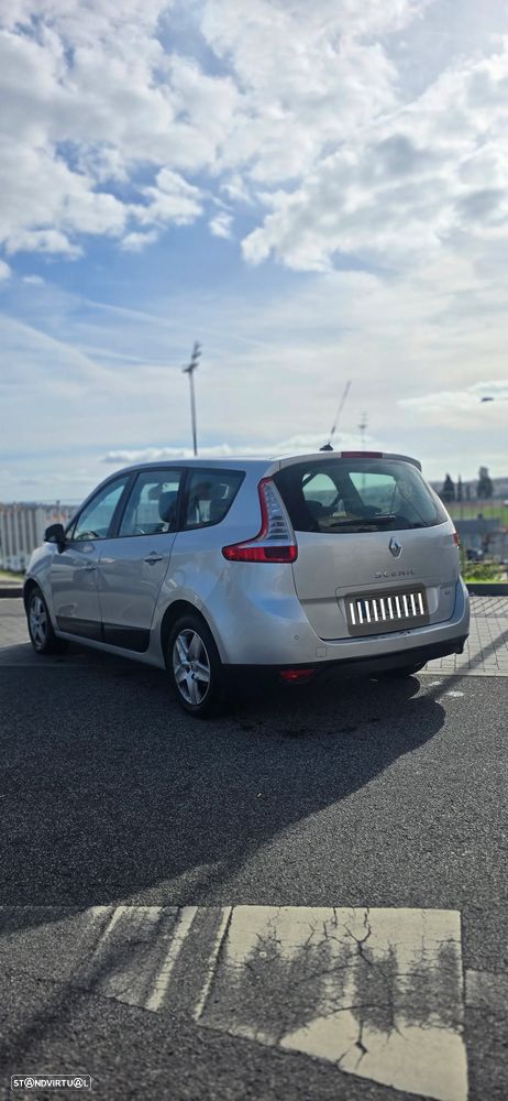 Renault Grand Scénic 1.5 dCi Expression SS - 1