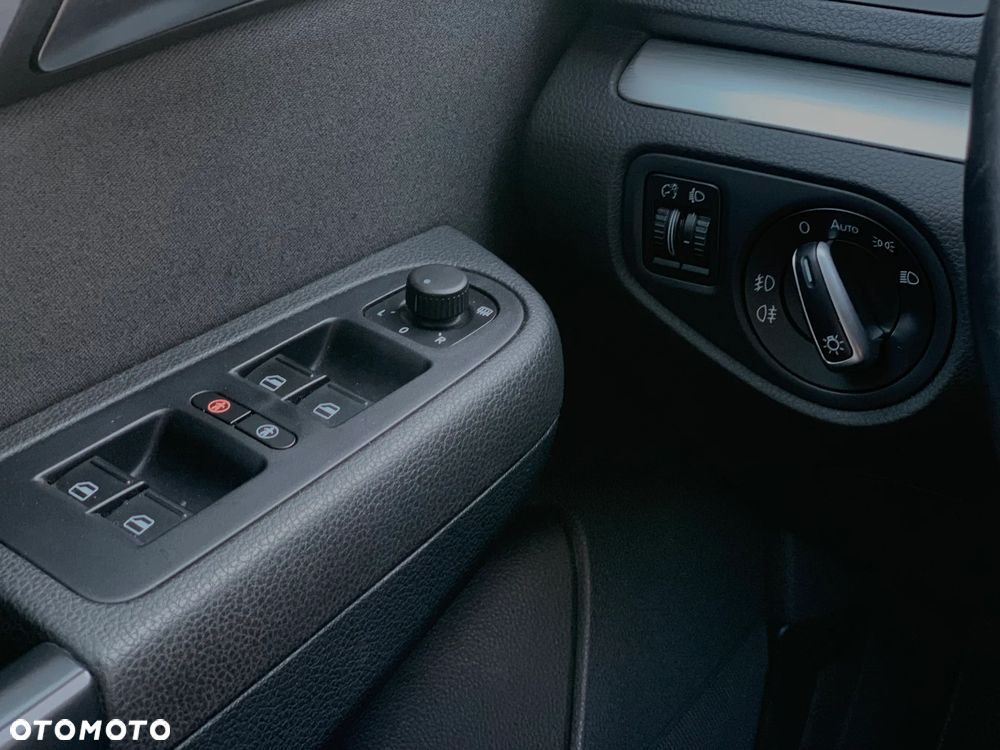 Volkswagen Sharan - 18