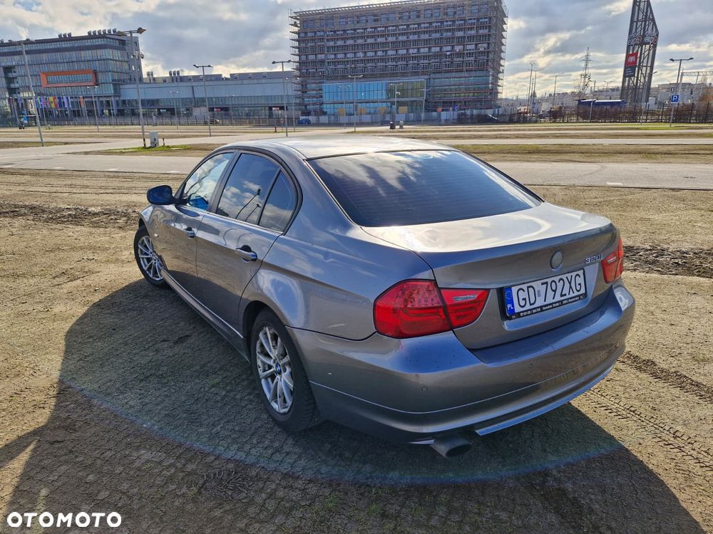BMW Seria 3 - 11