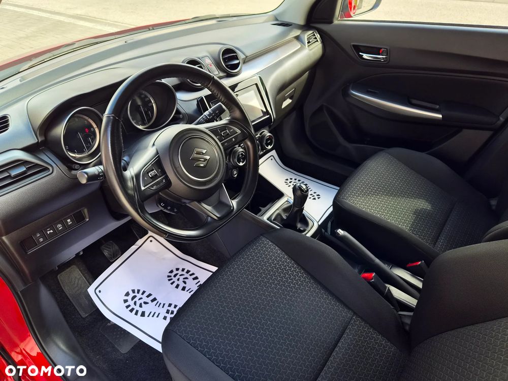 Suzuki Swift 1.2 Dualjet SHVS Premium Plus - 10