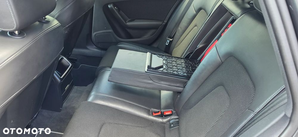 Audi A4 Avant 2.0 TDI DPF quattro S line Sportpaket - 10