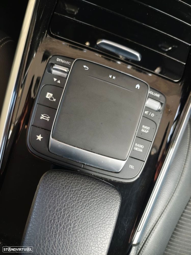 Mercedes-Benz GLA 180 d Progressive - 21