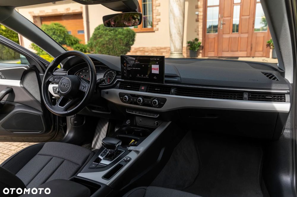 Audi A4 Avant 2.0 TDI ultra S tronic design - 27