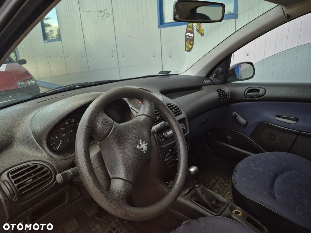 Peugeot 206 - 4