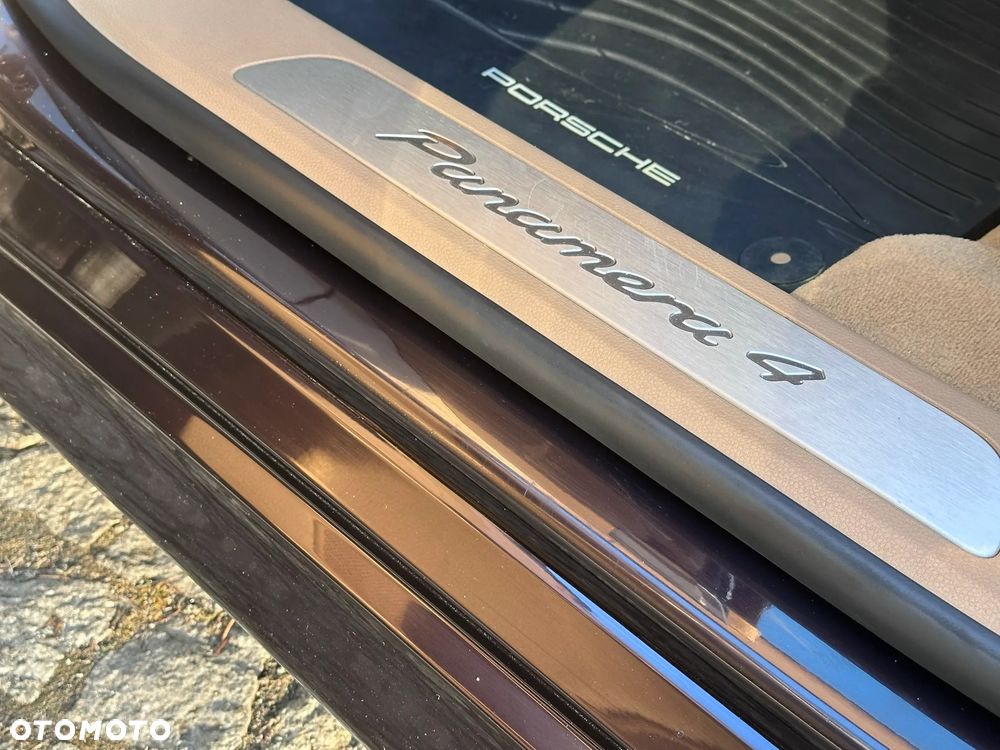 Porsche Panamera 4 - 18