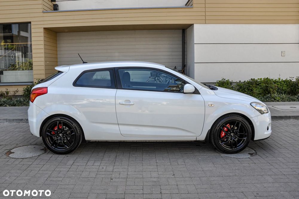 Kia ProCeed - 5