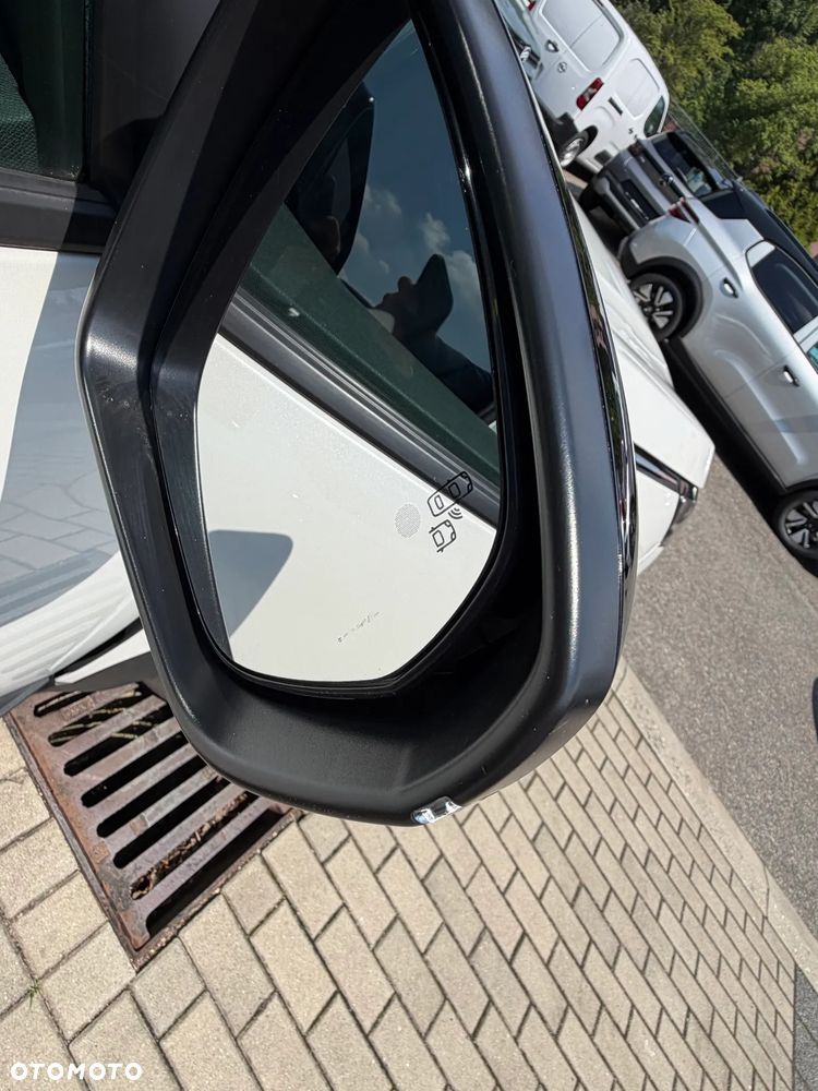Peugeot 3008 1.5 BlueHDi Allure Pack S&S EAT8 - 14