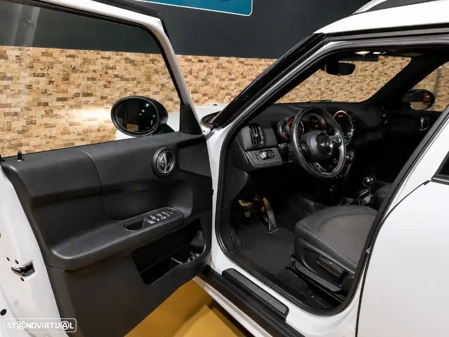 MINI Countryman One D 4Business - 9