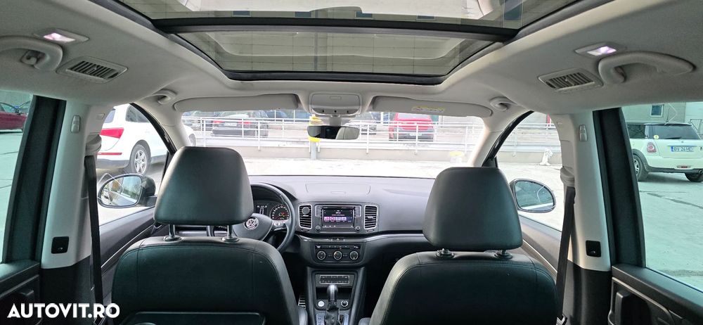 Volkswagen Sharan 2.0 TDI DSG IQ.DRIVE - 16