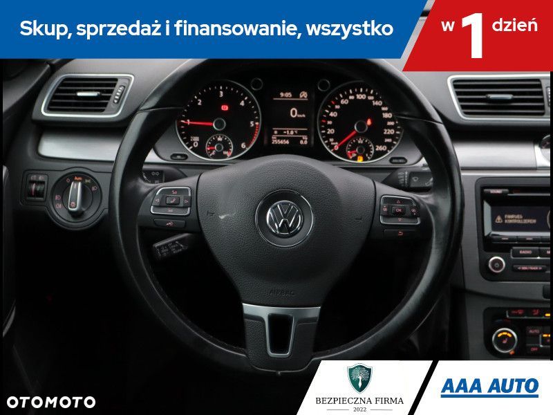 Volkswagen Passat Variant - 17