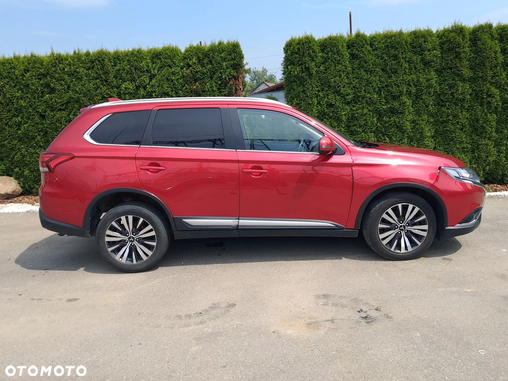 Mitsubishi Outlander - 17