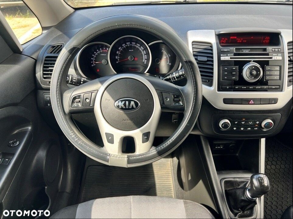 Kia Venga 1.6 M - 14