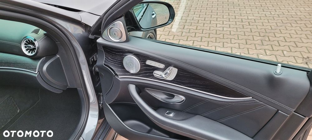 Mercedes-Benz Klasa E - 25