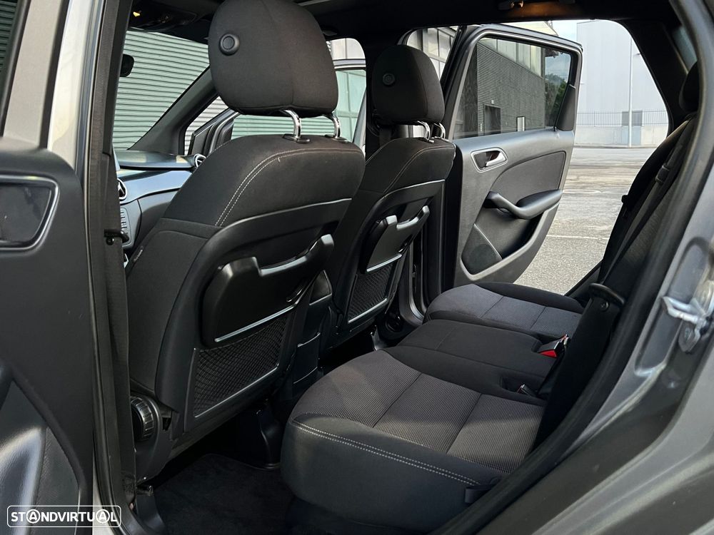 Mercedes-Benz B 180 CDI BlueEFFICIENCY Aut. - 15