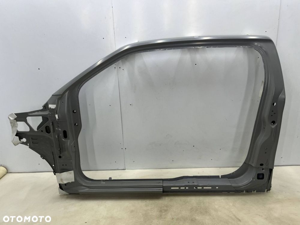 Poszycie Isuzu D-Max Dmax III 3 19r.- lewe słupek A słupek C próg rama drzwi NOWA - 1
