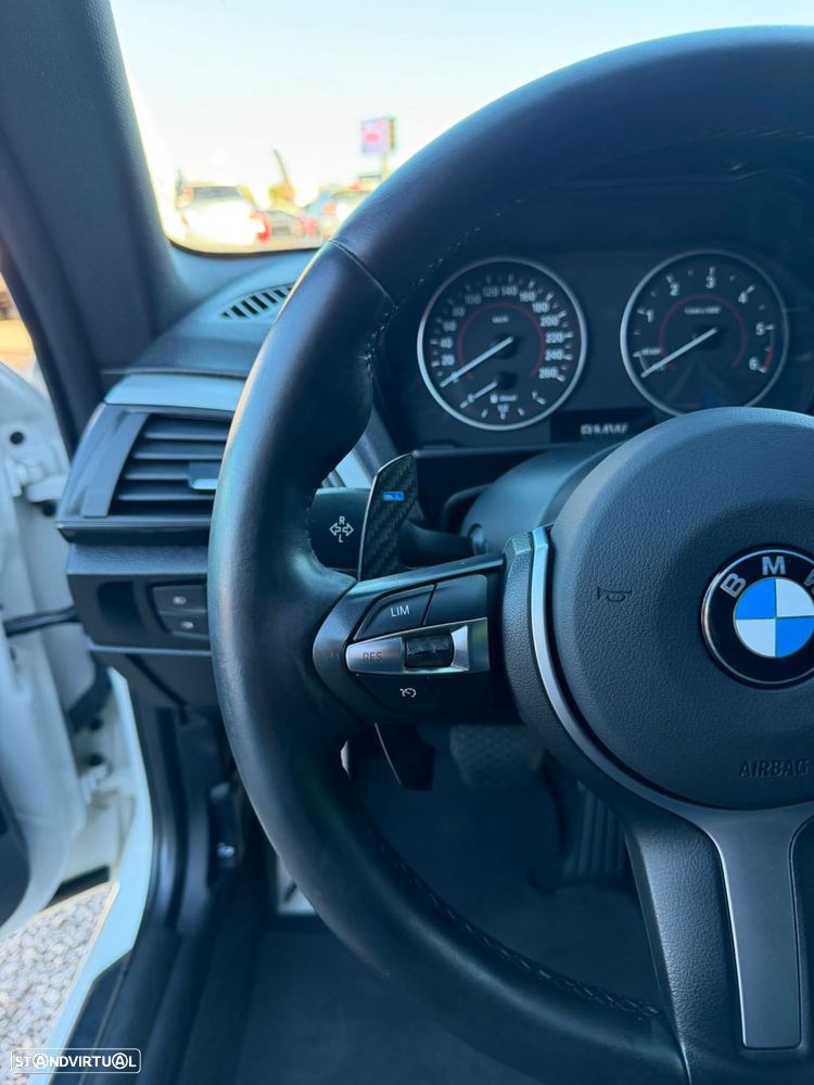 BMW 118 dA Pack M - 26