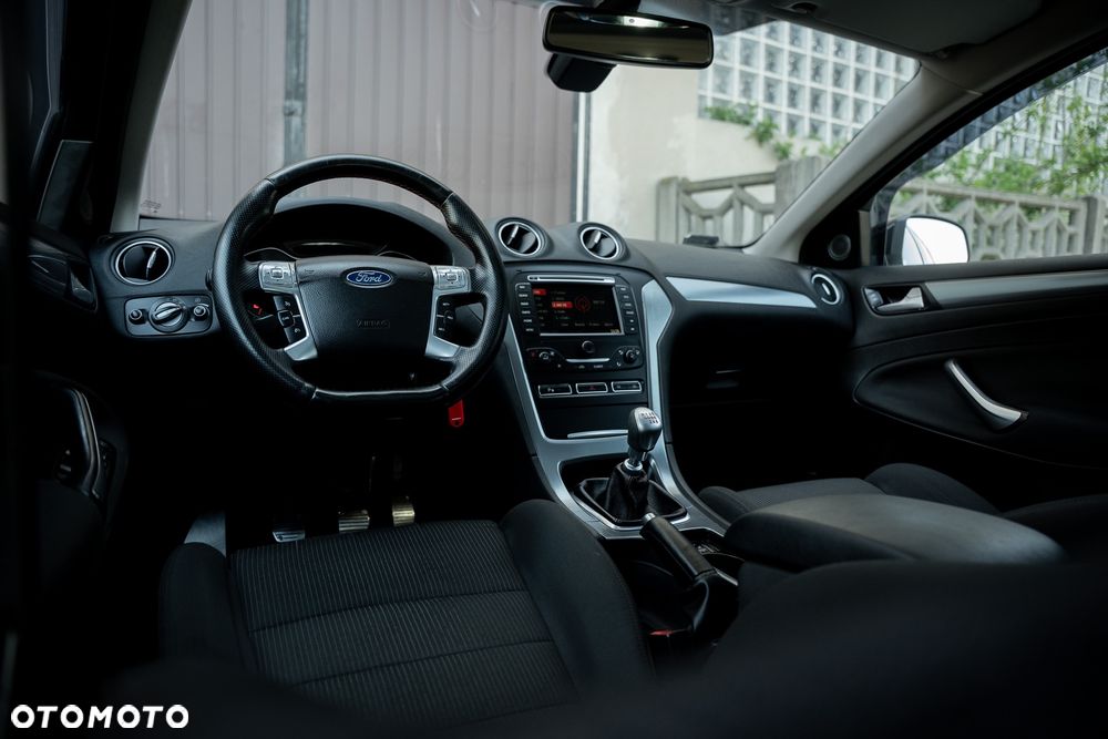 Ford Mondeo 2.0 TDCi Titanium - 28