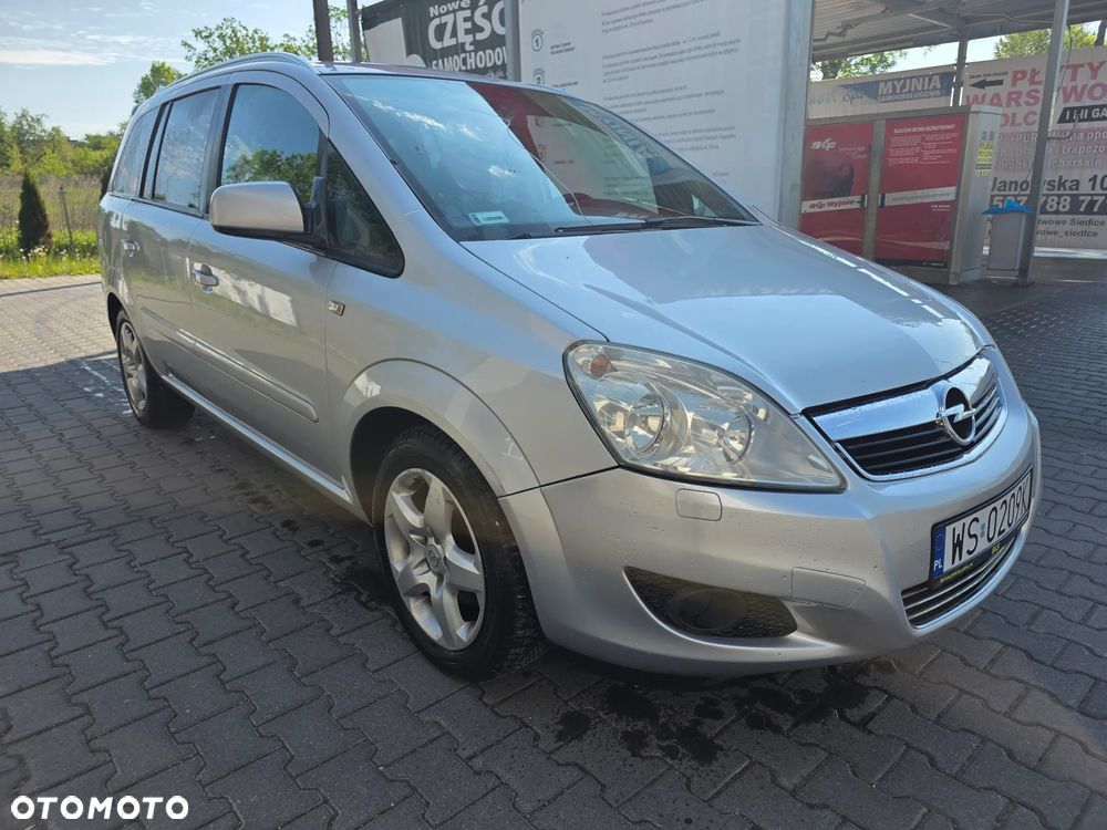 Opel Zafira 1.8 Essentia - 15