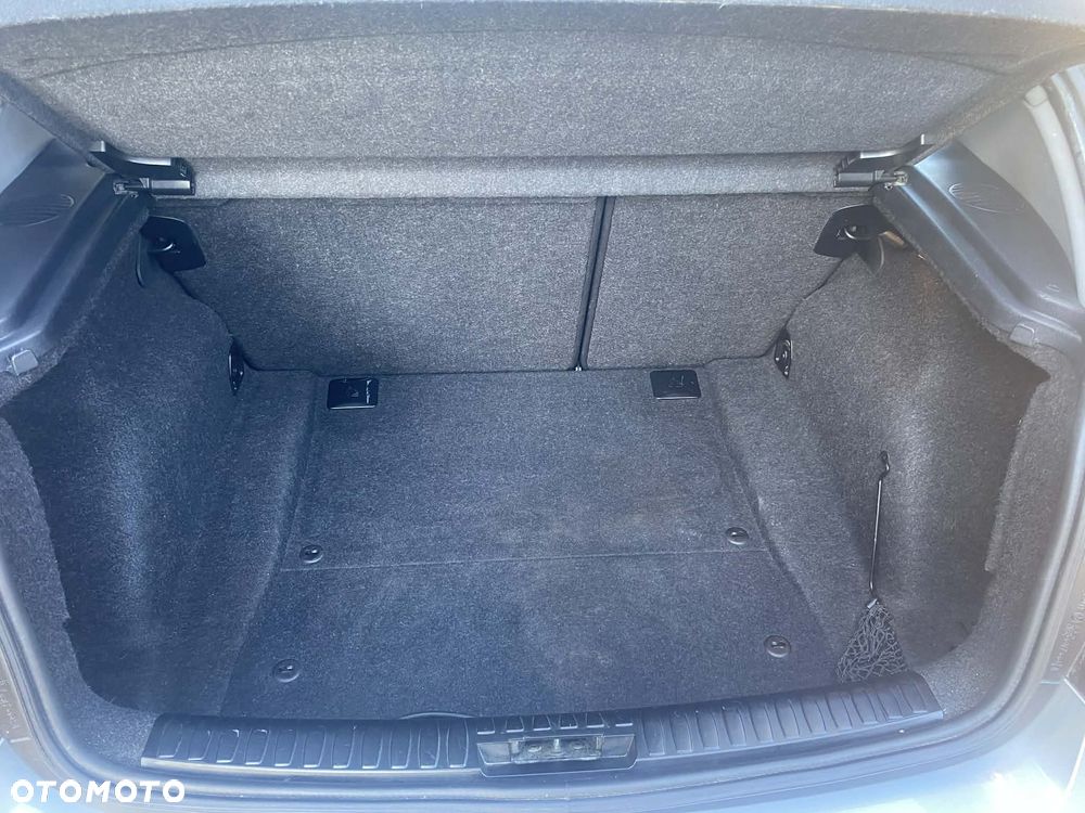BMW Seria 1 118d DPF - 24