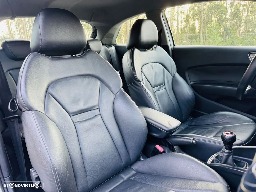 Audi A1 1.6 TDI S-line - 38