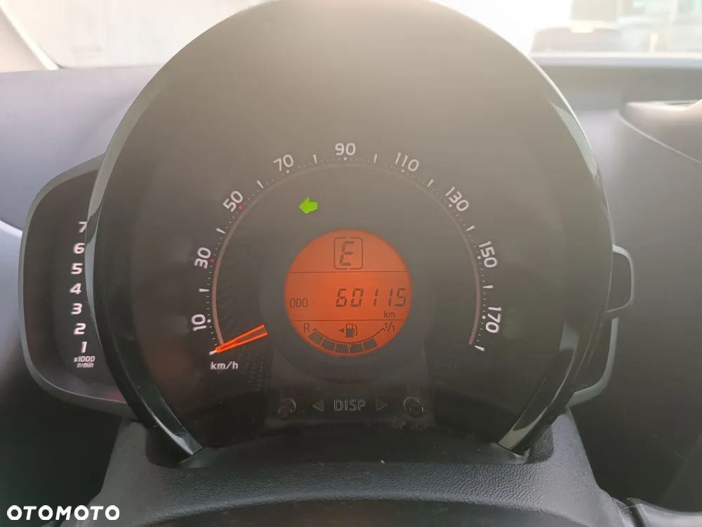 Toyota Aygo x.shift x-play connect - 16