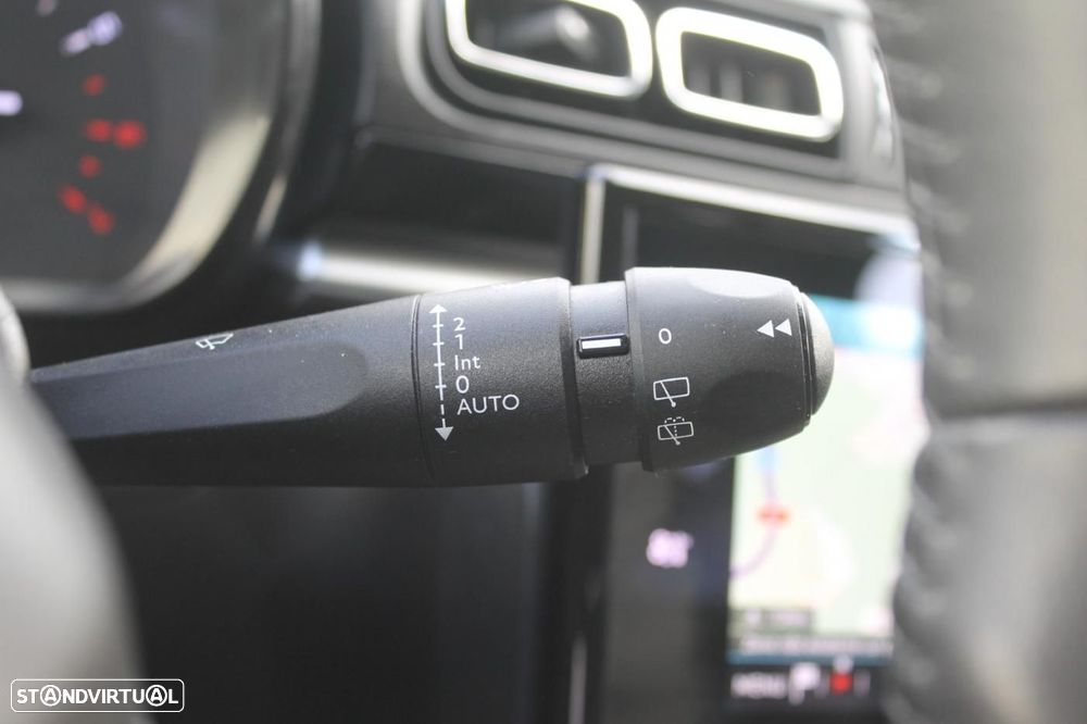 Citroën C3 1.2 PureTech Shine - 23