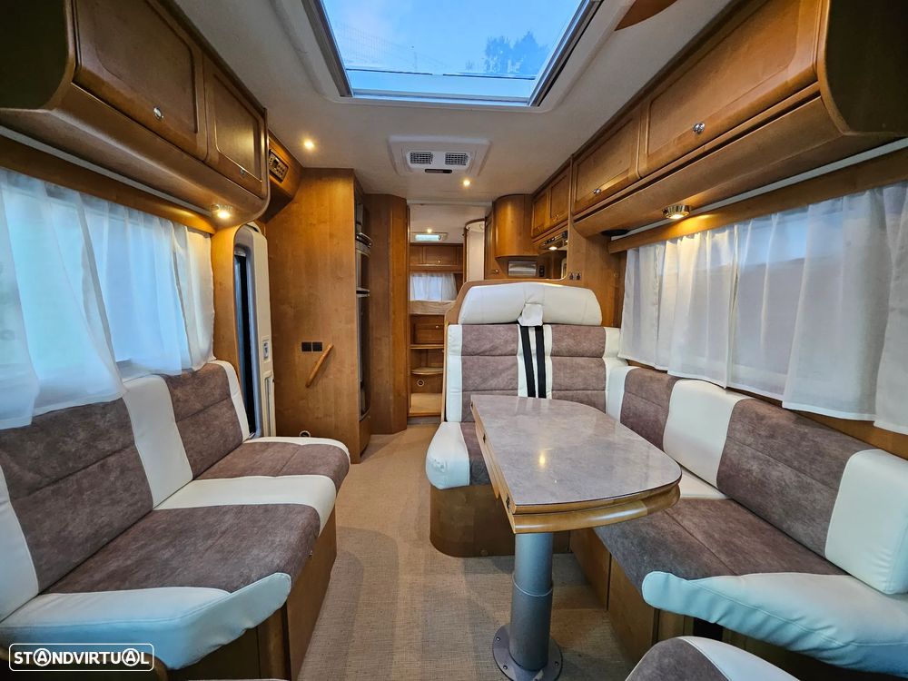 Rapido Le Randonneur 9097F CHASSI AL-KO Cama transversal + BASCULANTE - 16