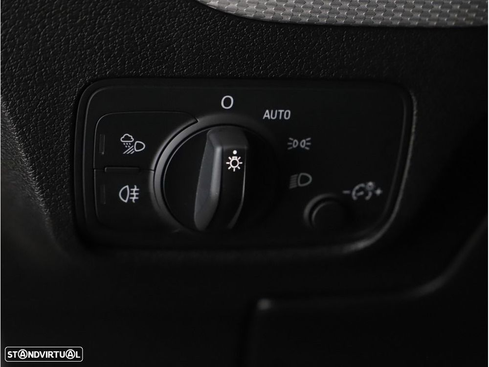 Audi Q2 35 TFSI Advanced S tronic - 34