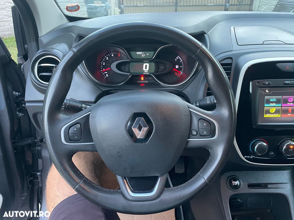 Renault Captur - 31