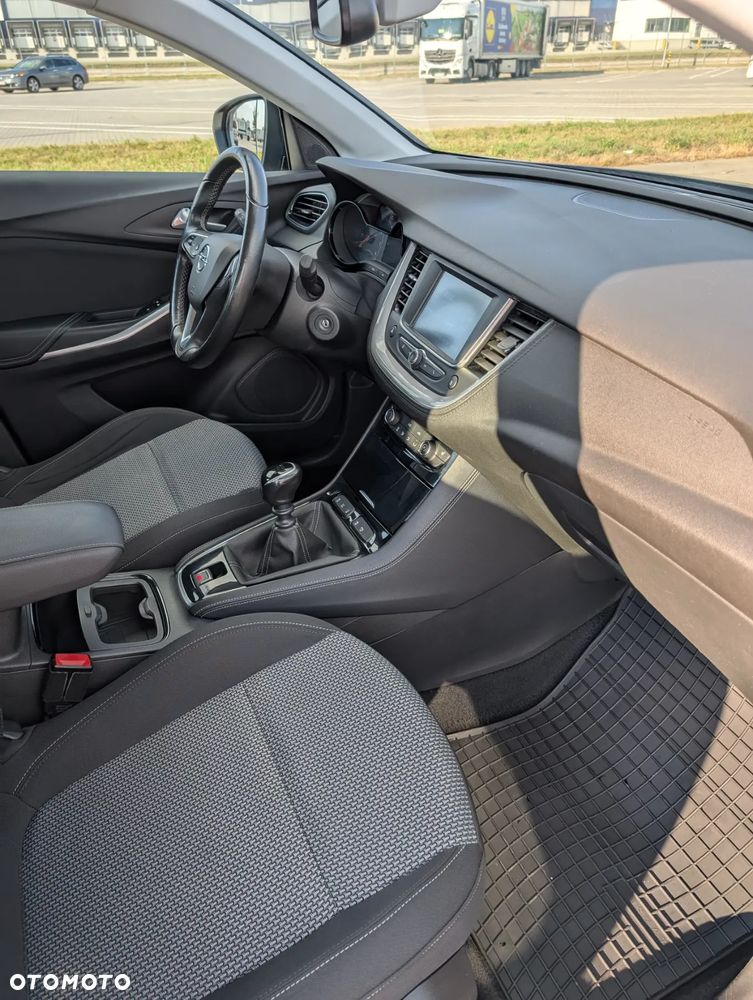 Opel Grandland X 1.2 Start/Stop Business Elegance - 36