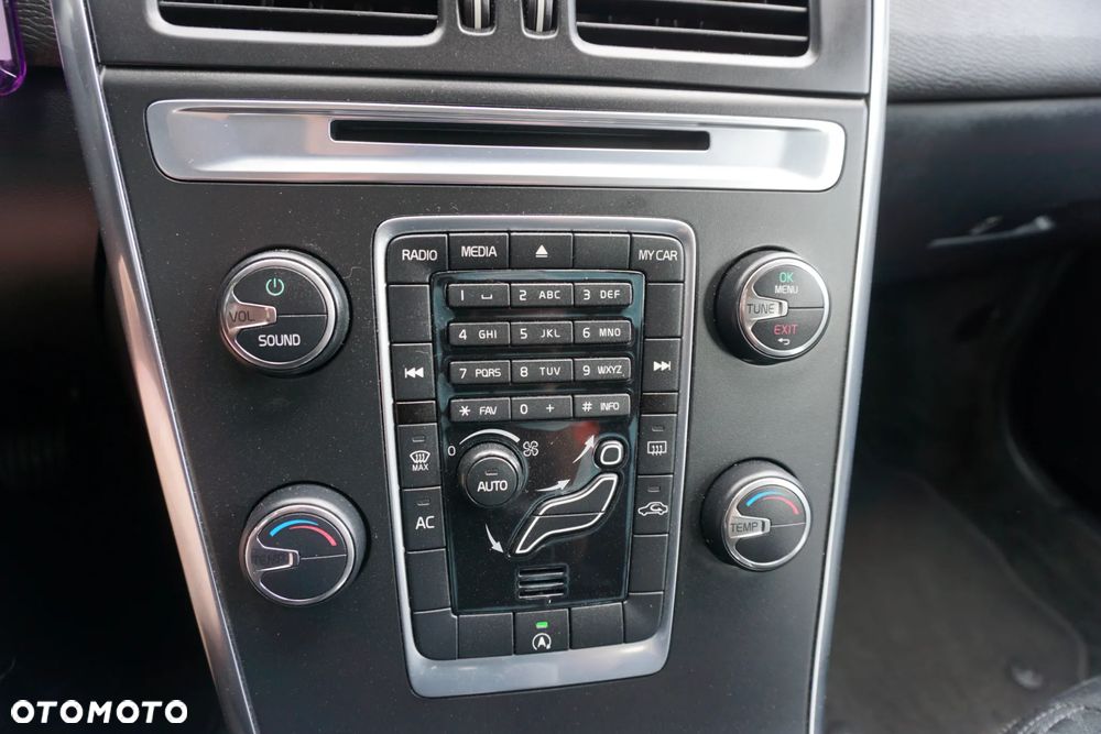 Volvo XC 60 D4 Kinetic - 19