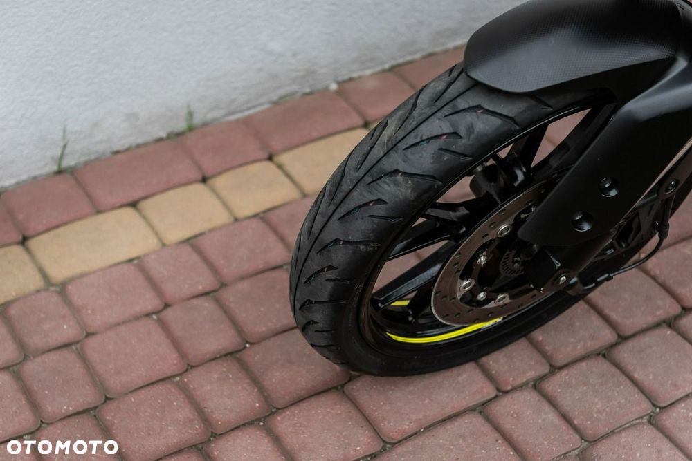 Yamaha MT - 8