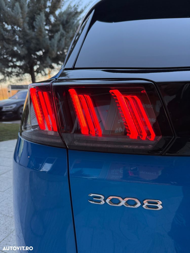 Peugeot 3008 Hybrid4 300 e-EAT8 GT Pack - 29