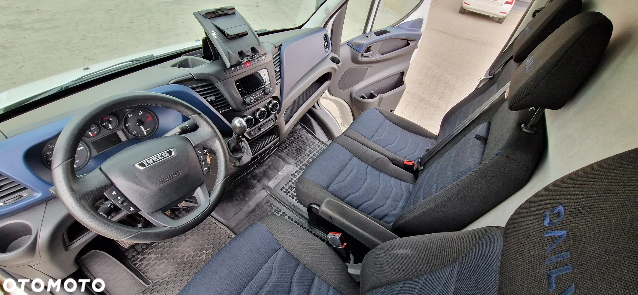 Iveco DAILY 35S18 - 11
