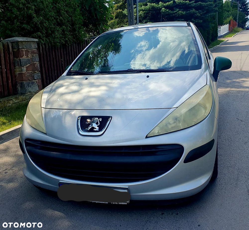 Peugeot 207 - 9