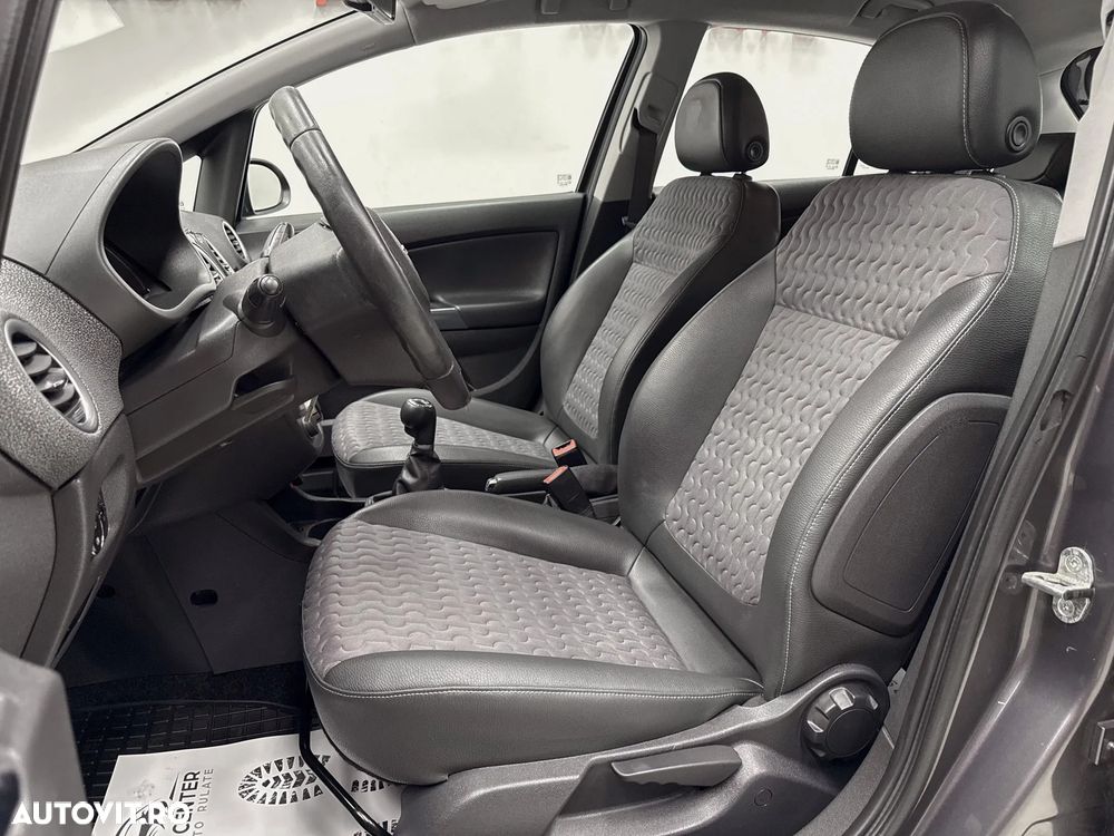 Opel Corsa 1.4 16V Innovation - 6