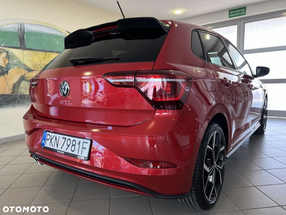 Volkswagen Polo - 4