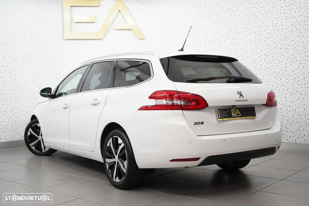 Peugeot 308 SW 1.2 PureTech Allure Pack - 4
