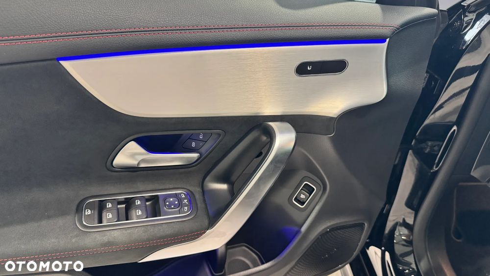 Mercedes-Benz CLA 200 mHEV AMG Line 7G-DCT - 14