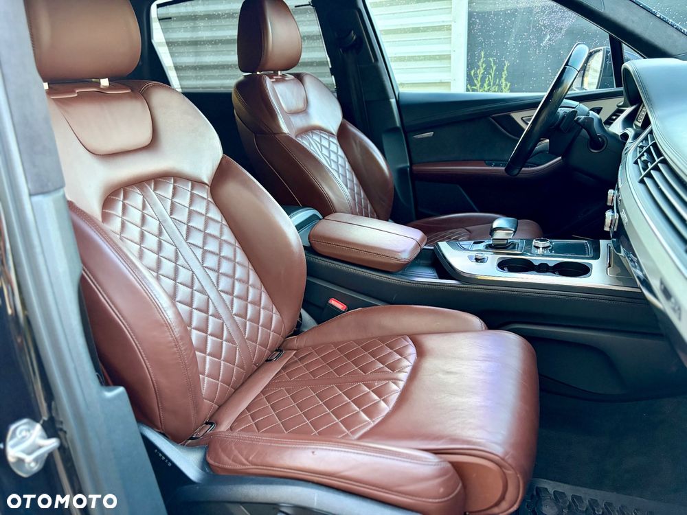 Audi Q7 - 3
