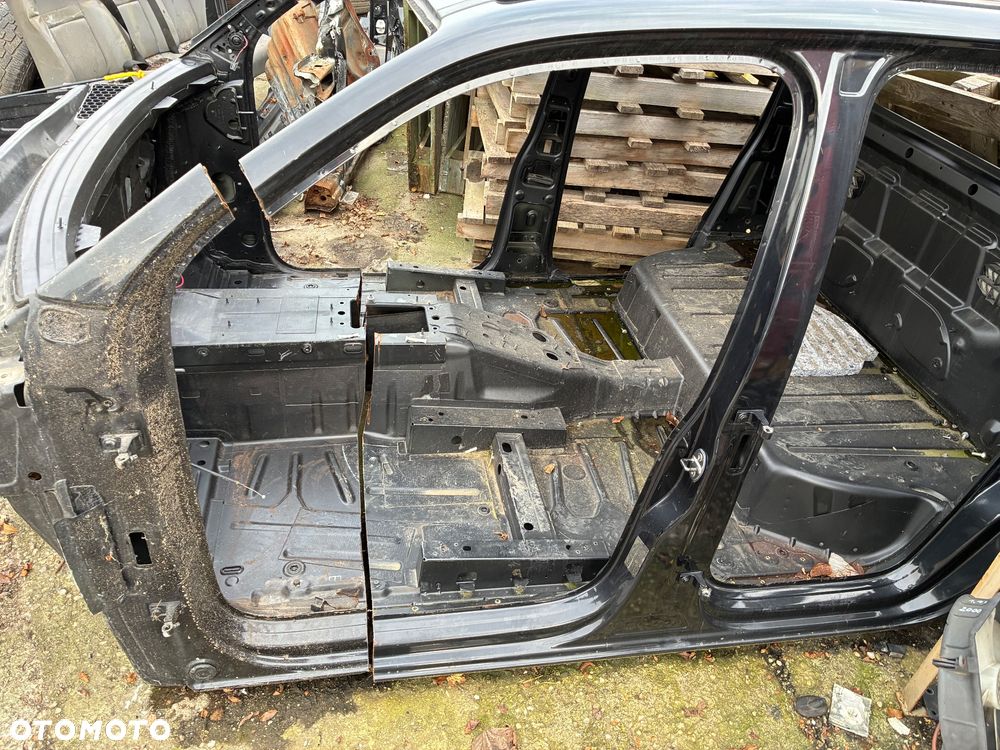 Dupa dach kabina Volkswagen Amarok - 4