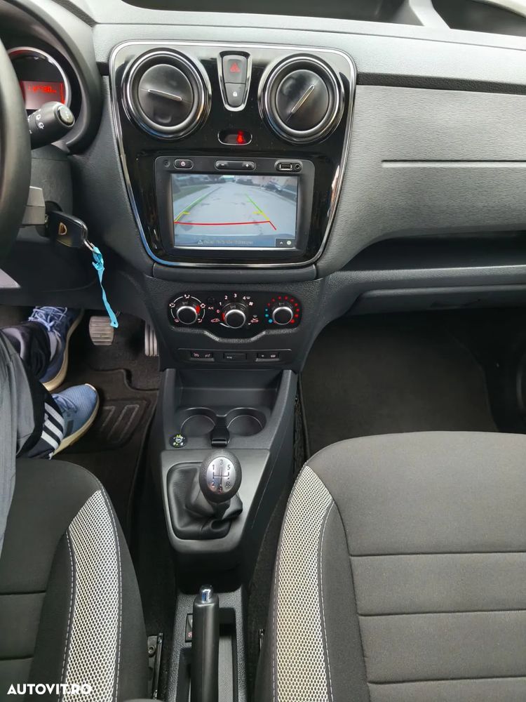 Dacia Dokker SCe 100 Stepway Celebration - 7