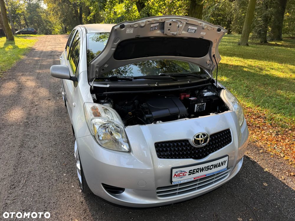 Toyota Yaris 1.0 Sol - 32