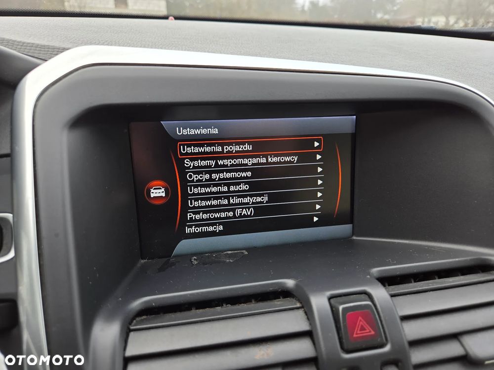 Volvo XC 60 T6 AWD Momentum - 16