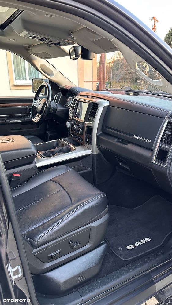 RAM 1500 5.7 Crew Cab Longbed Laramie Chrome - 12